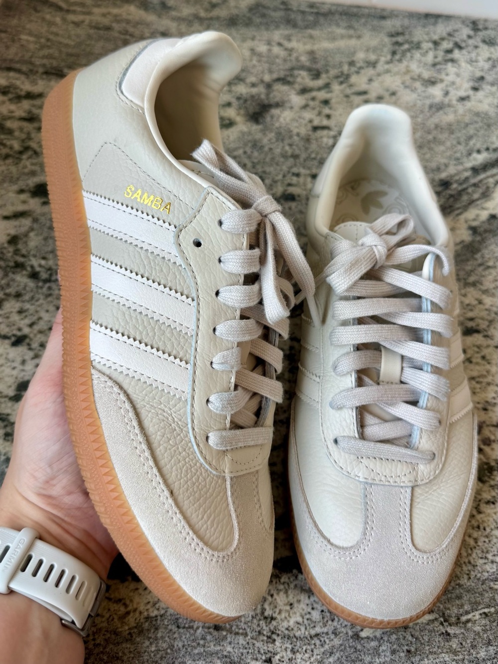 Women’s Adidas Samba in Aluminum Gum. Women’s 8. EUC.